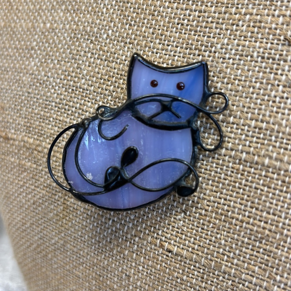 NWT Handmade Stained glass Purple/Blue Cat Brooch